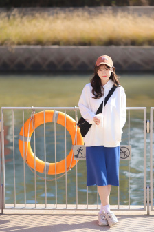 年轻的女老师电影